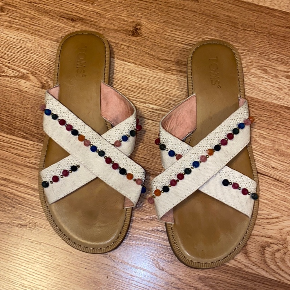 Tom’s sandals